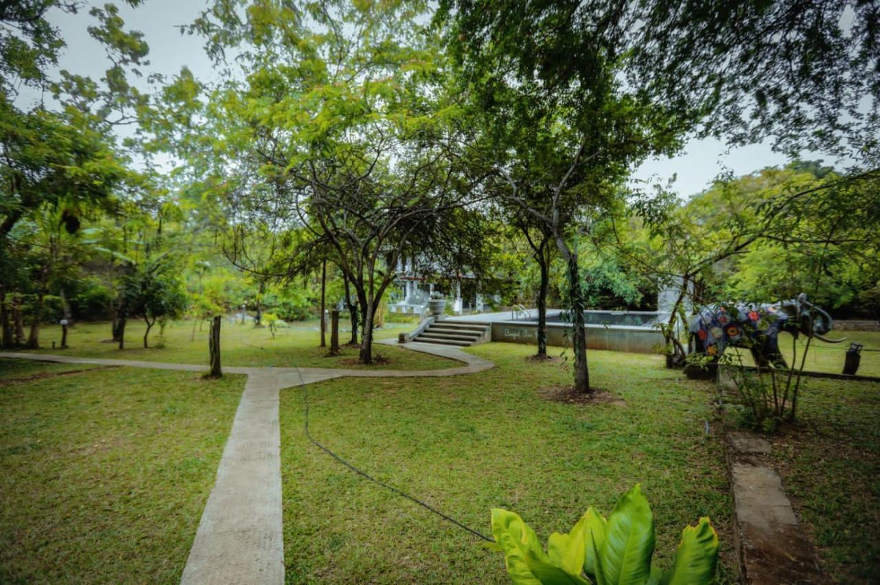 Hotel Sigiriya Kele Εξωτερικό φωτογραφία