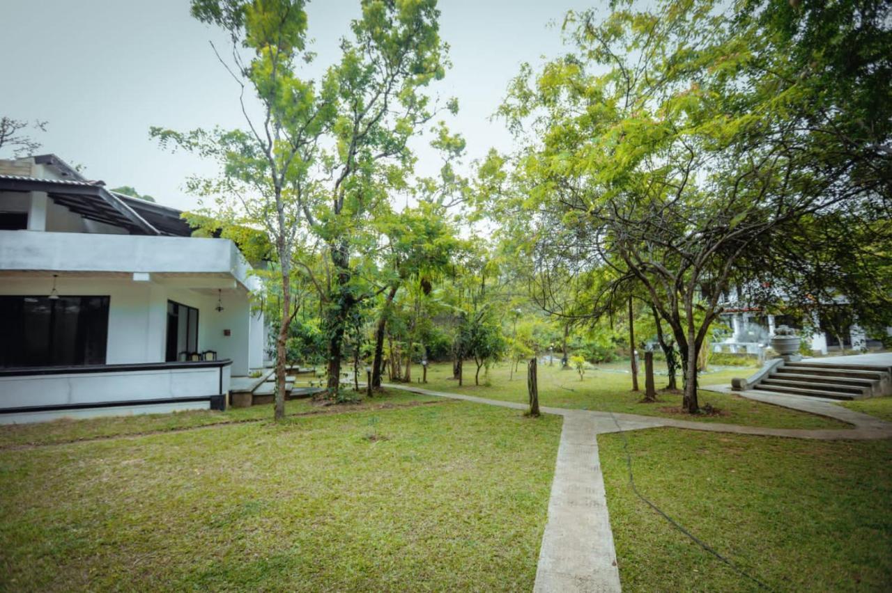 Hotel Sigiriya Kele Εξωτερικό φωτογραφία